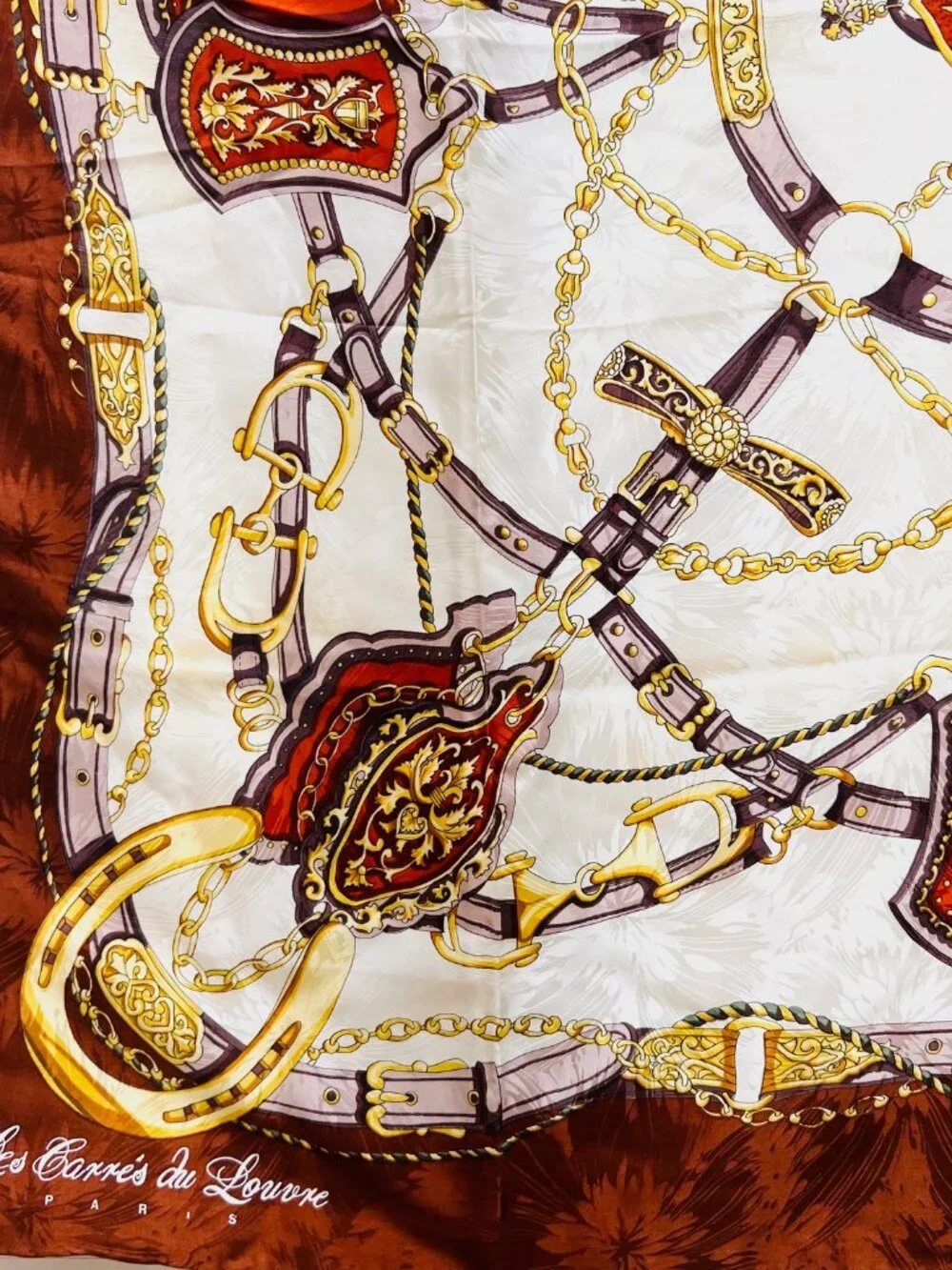 Les Carres du Louvre Paris  Silk Scarf 34" Ivery Brown Burgendy gold chain ( 31) - Picture 11 of 15
